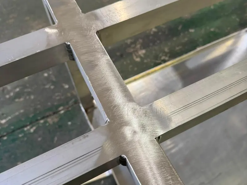 Estrutura metálica sob medida em aço — foto 30